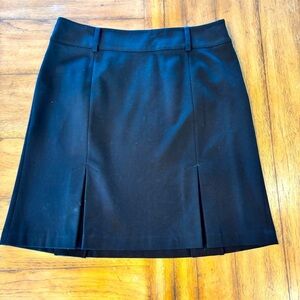 Ann Taylor Black Classic Pleat Skirt,size 16, Office Church Everyday Preppy Chic